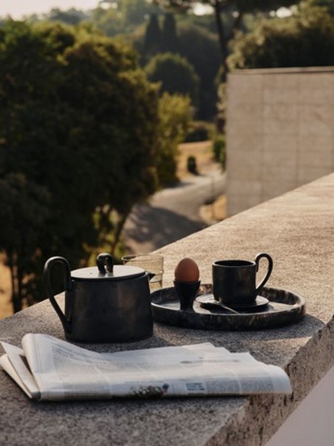 Ferm Living - Flow Mug With Saucer - Sort