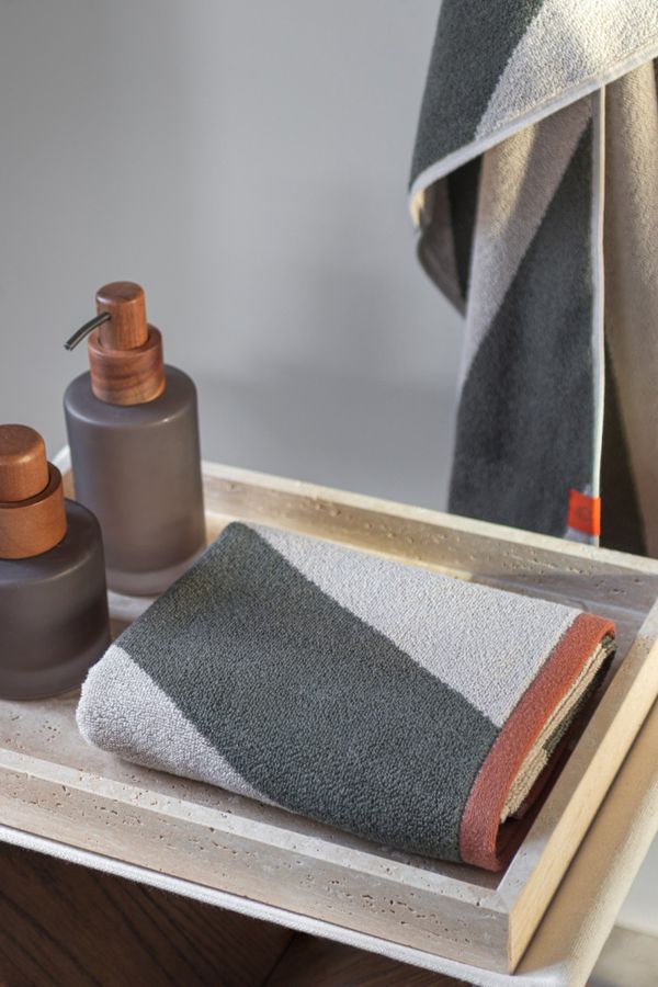 Mette Ditmer - Diagonal Guest Towel 2pk