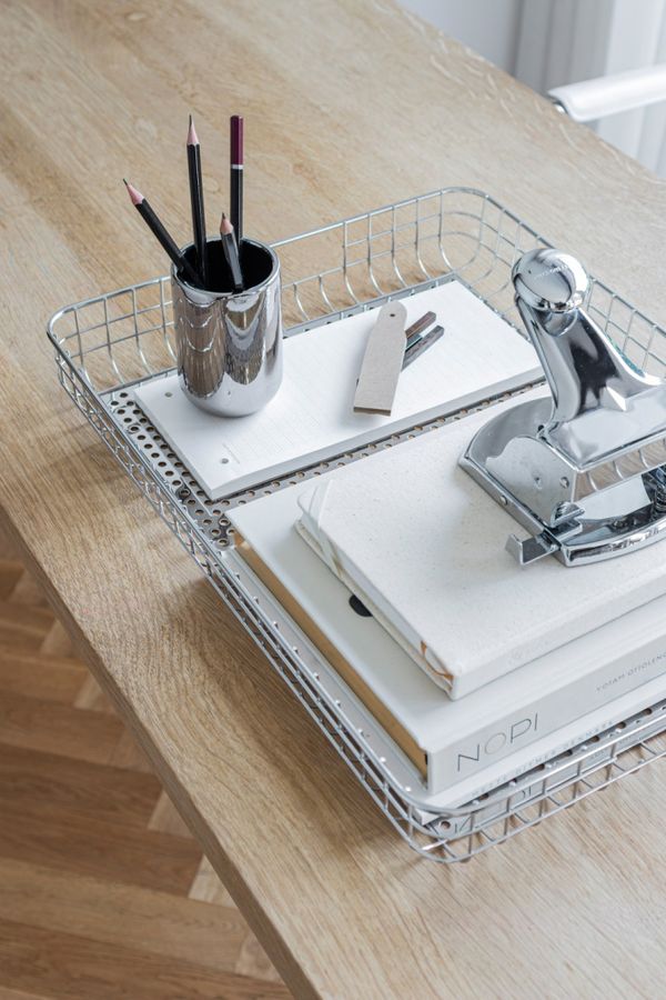 Mette Ditmer - Lift Tray